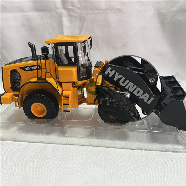 Hyundai HL 960 Korean Hyundai Loader Engineering Vehicle Model Original Edition 1:35 Size