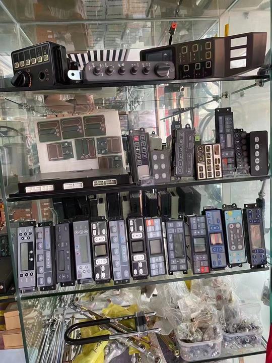 High Quality ZAX60 70 200 230 330 360 450-6 Excavator air Conditioner Controller AC Control Panel 4426048